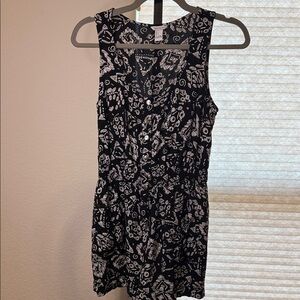 Black and White Patterned Sleeveless Romper Size S